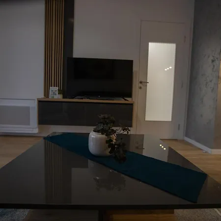 Apartament Favorit *