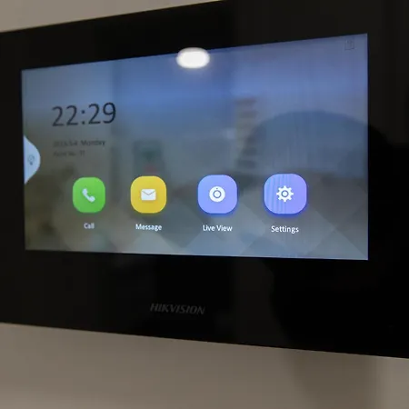 Favorit تريبينيي