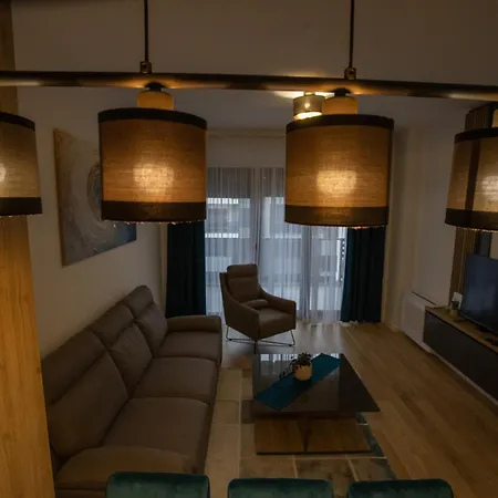 Favorit * تريبينيي