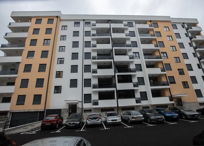 Favorit شقة تريبينيي